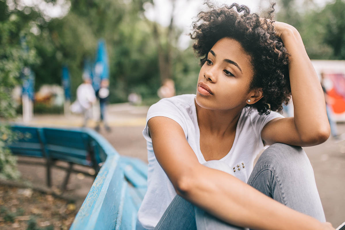 girl seeking alcohol addiction treatment